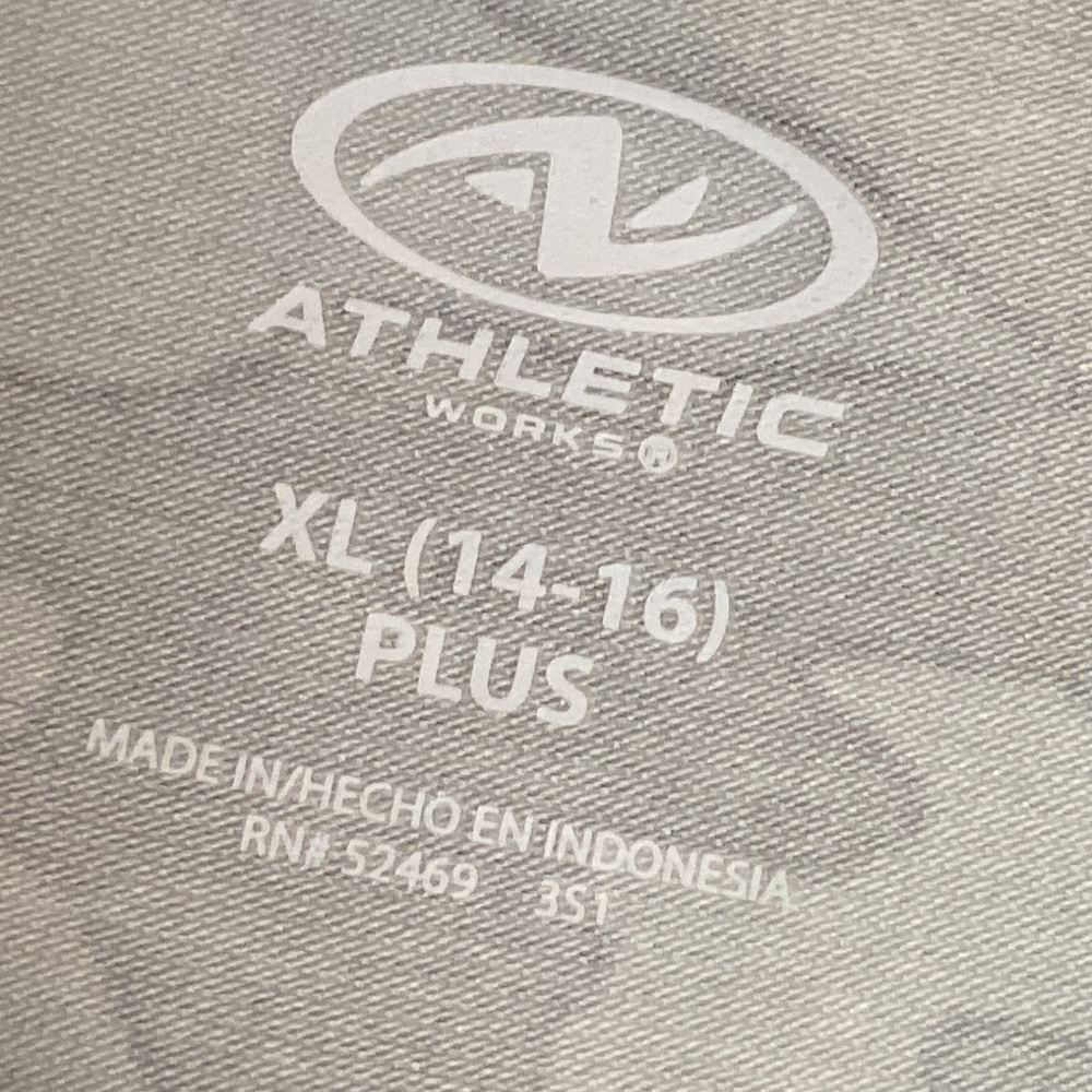 Athletics Works SZ-XL(14-16)- Gender Neutral Camouflage Teen Design-Grey Colors - Picture 10 of 13